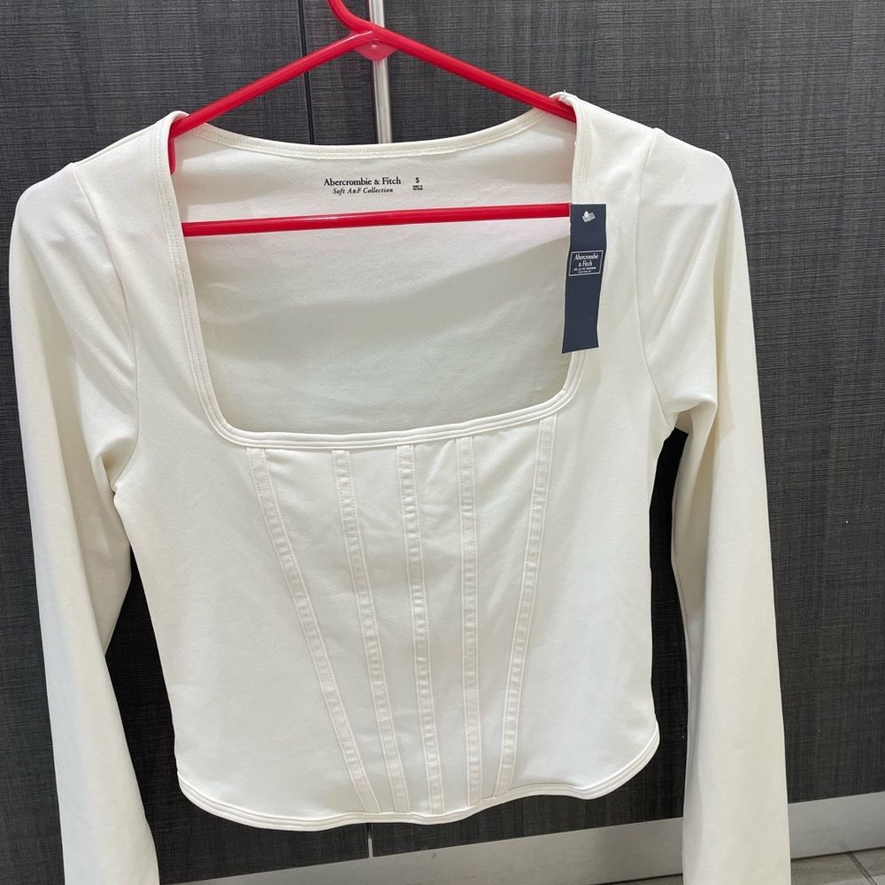 NWT Abercrombie & Fitch, A & F Soft Collection cream top size S